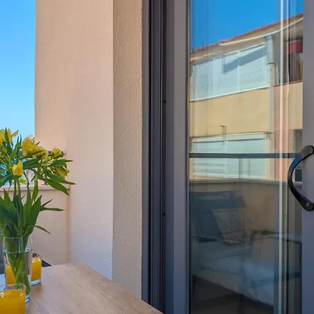 Playa Feliz Apartment